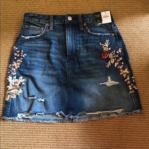 Denim floral embroidered skirt